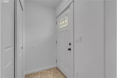 14406 E Burnside St, Portland, OR 97233 - Photo 10