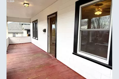 826 E 15th St, The Dalles, OR 97058 - Photo 14