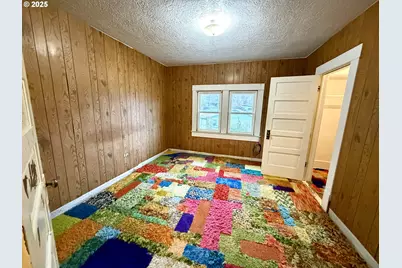 826 E 15th St, The Dalles, OR 97058 - Photo 30