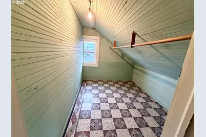 826 E 15th St, The Dalles, OR 97058 - Photo 28