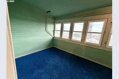 826 E 15th St, The Dalles, OR 97058 - Photo 32