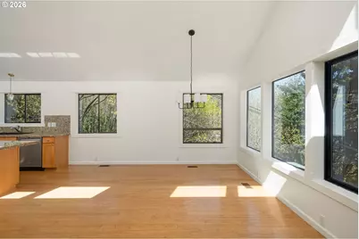 5844 SW Ralston Dr, Portland, OR 97239 - Photo 14