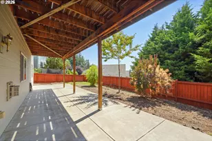 3362 Bentley Ave, Eugene, OR 97405 - Photo 40