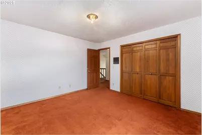 8635 NW Ash St, Portland, OR 97229 - Photo 28