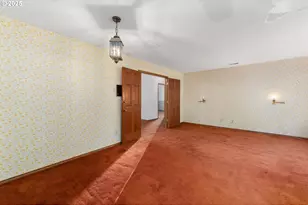 8635 NW Ash St, Portland, OR 97229 - Photo 18