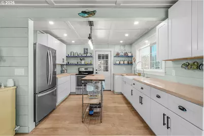 55314 Rosa Rd, Bandon, OR 97411 - Photo 12