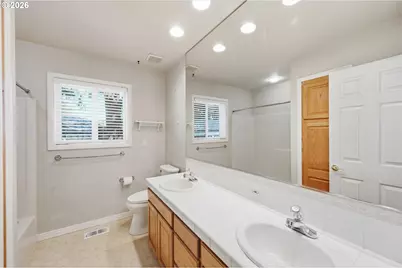 18260 SE River Rd, Milwaukie, OR 97267 - Photo 24