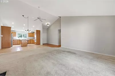 18260 SE River Rd, Milwaukie, OR 97267 - Photo 8