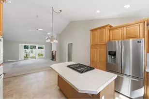 18260 SE River Rd, Milwaukie, OR 97267 - Photo 12