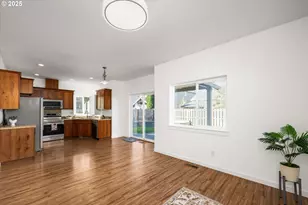 536 Raber Rd, Eugene, OR 97402 - Photo 8