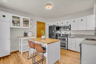 13417 SW 61st Ave, Portland, OR 97219 - Photo 10