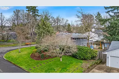 13417 SW 61st Ave, Portland, OR 97219 - Photo 26