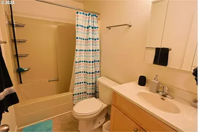 1125 Augustine Ave, Coos Bay, OR 97420 - Photo 20