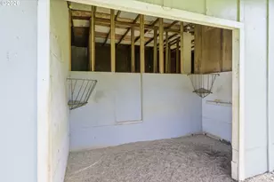 27805 Green Oaks Dr, Eugene, OR 97402 - Photo 38