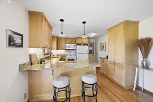 27805 Green Oaks Dr, Eugene, OR 97402 - Photo 14