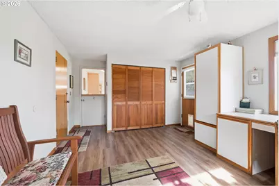 27805 Green Oaks Dr, Eugene, OR 97402 - Photo 18