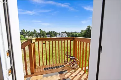 205 9th St, Long Beach, WA 98631 - Photo 26
