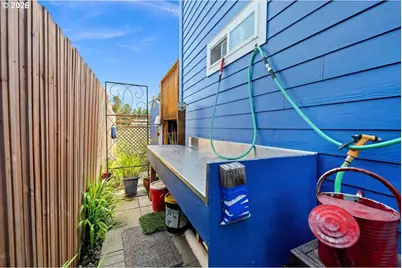 205 9th St, Long Beach, WA 98631 - Photo 32