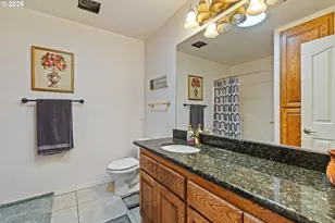 1385 SE Laurel Ct, Roseburg, OR 97470 - Photo 24
