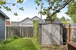 636 SE 84th Ave, Portland, OR 97216 - Photo 40