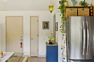 636 SE 84th Ave, Portland, OR 97216 - Photo 34