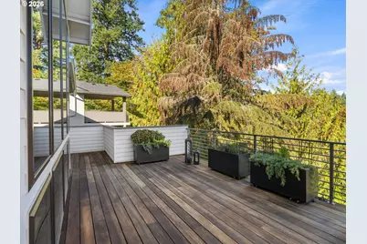 1225 SW Ophelia St, Portland, OR 97219 - Photo 36