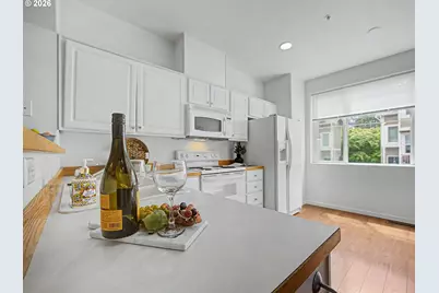 14176 SW Barrows Rd #3, Portland, OR 97223 - Photo 12