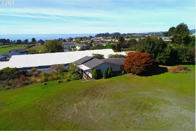15282 Highway 101, Brookings, OR 97415 - Photo 2