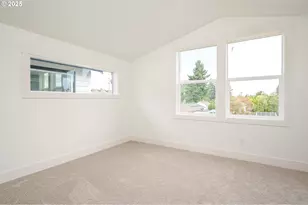 5721 N Willis Blvd, Portland, OR 97203 - Photo 26