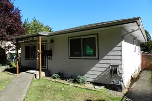 1715 Elm St, Forest Grove, OR 97116 - Photo 2