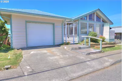 29832 Mary St, Gold Beach, OR 97444 - Photo 8