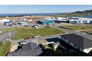 29832 Mary St, Gold Beach, OR 97444 - Photo 4