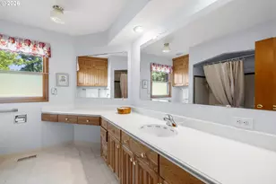 14220 NE San Rafael St, Portland, OR 97230 - Photo 12