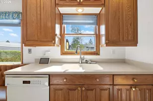 14220 NE San Rafael St, Portland, OR 97230 - Photo 8