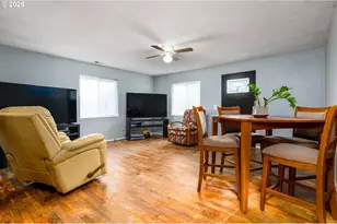 145 NW 13th St, Gresham, OR 97030 - Photo 4