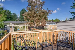 145 NW 13th St, Gresham, OR 97030 - Photo 18