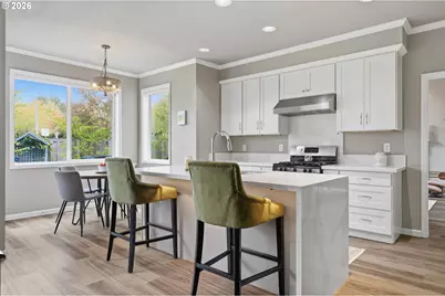 14058 Chatham Ct, Lake Oswego, OR 97035 - Photo 18