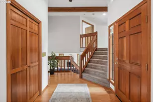 16625 NE San Rafael Dr, Portland, OR 97230 - Photo 2