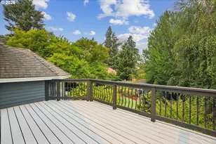 16625 NE San Rafael Dr, Portland, OR 97230 - Photo 12