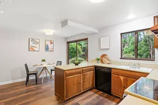 12360 SW Katherine St, Tigard, OR 97223 - Photo 10