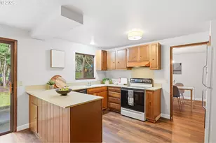 12360 SW Katherine St, Tigard, OR 97223 - Photo 8