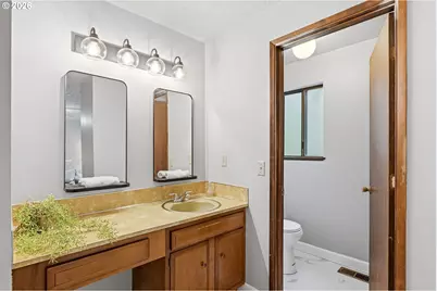 12360 SW Katherine St, Tigard, OR 97223 - Photo 18