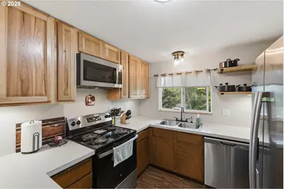 192 N Woodridge Rd, Coquille, OR 97423 - Photo 14