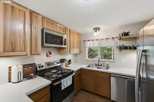 192 N Wood Ridge Rd, Coquille, OR 97423 - Photo 14