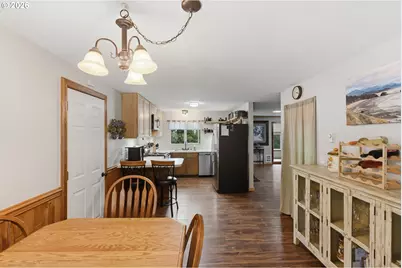 192 N Woodridge Rd, Coquille, OR 97423 - Photo 10
