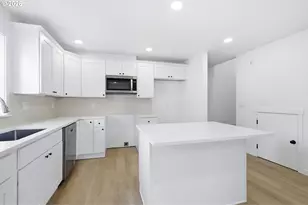 2701 SE 85th Ave, Portland, OR 97266 - Photo 14