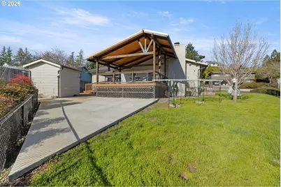 2025 NW Delridge Ave, Roseburg, OR 97471 - Photo 42