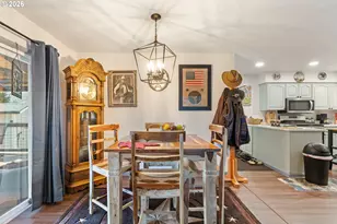 2025 NW Delridge Ave, Roseburg, OR 97471 - Photo 14