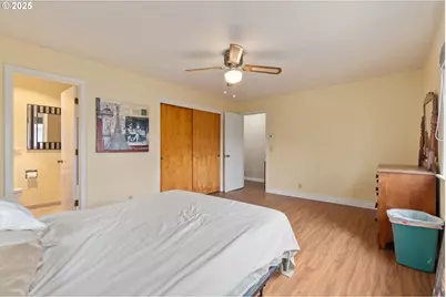 2746 Harlow Rd, Eugene, OR 97401 - Photo 16