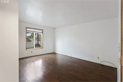 1145 SW Cypress St #8, McMinnville, OR 97128 - Photo 8